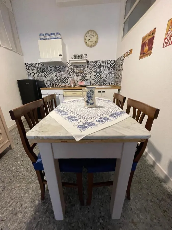 Back To The Past Apartment Olbia